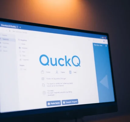 A user downloading quickq电脑版下载 on a computer with an engaging and user-friendly interface.